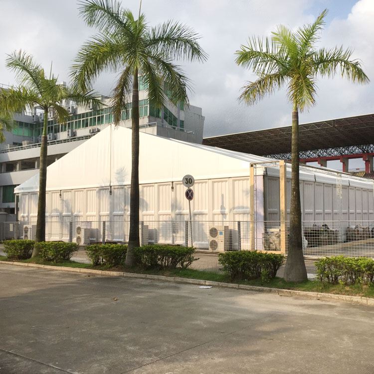 Una tenda a forma di