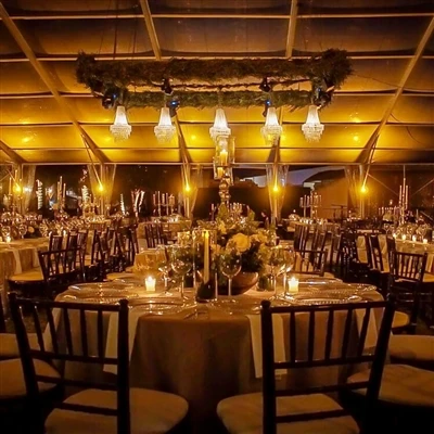 La tenda trasparente per matrimoni Marquee viene venduta in Messico